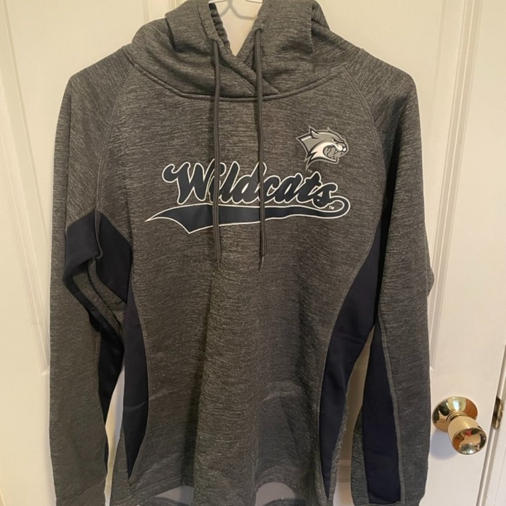 University of New Hampshire (UNH) Women's Sweatshirt